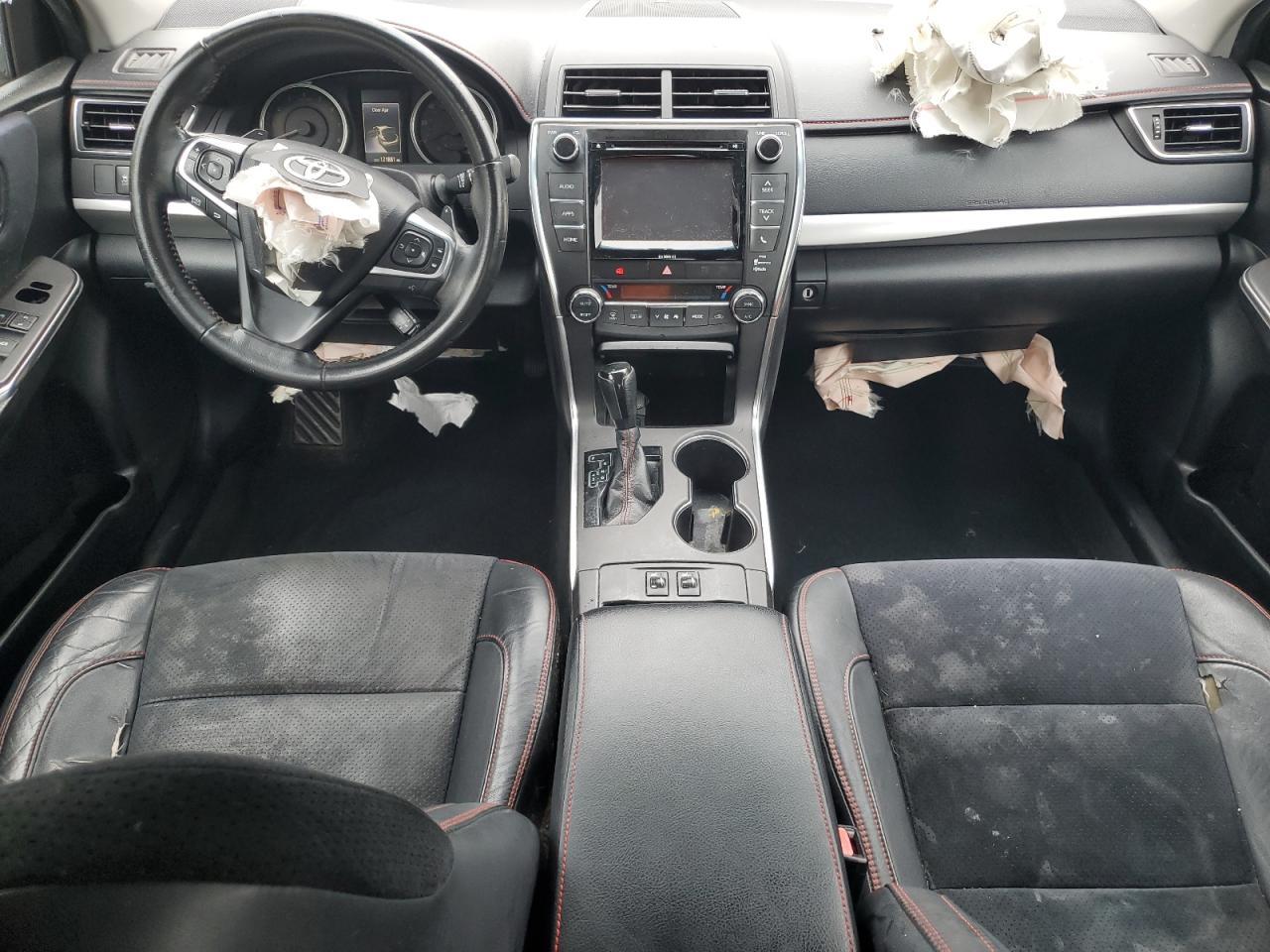 2016 TOYOTA CAMRY