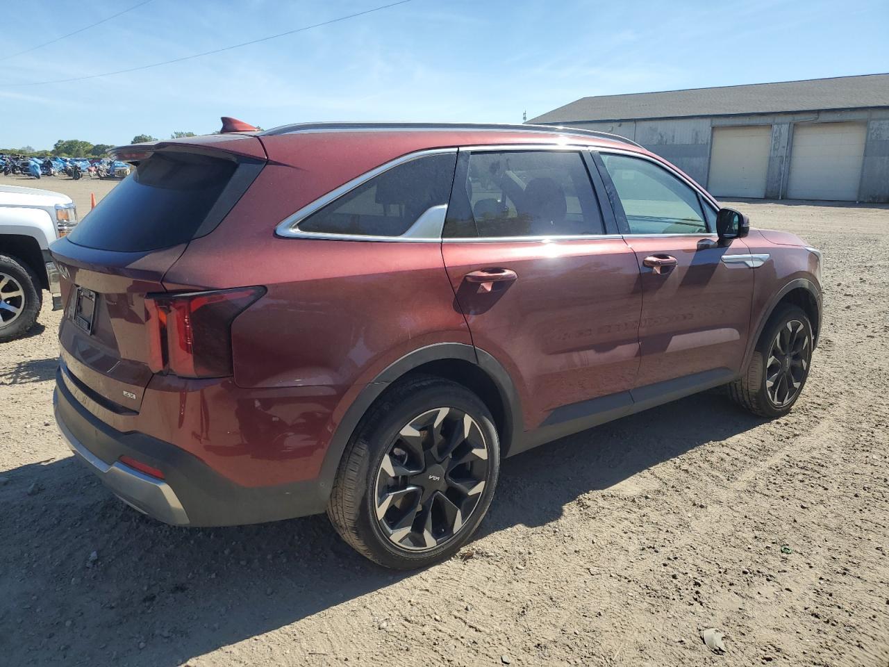 2025 KIA SORENTO