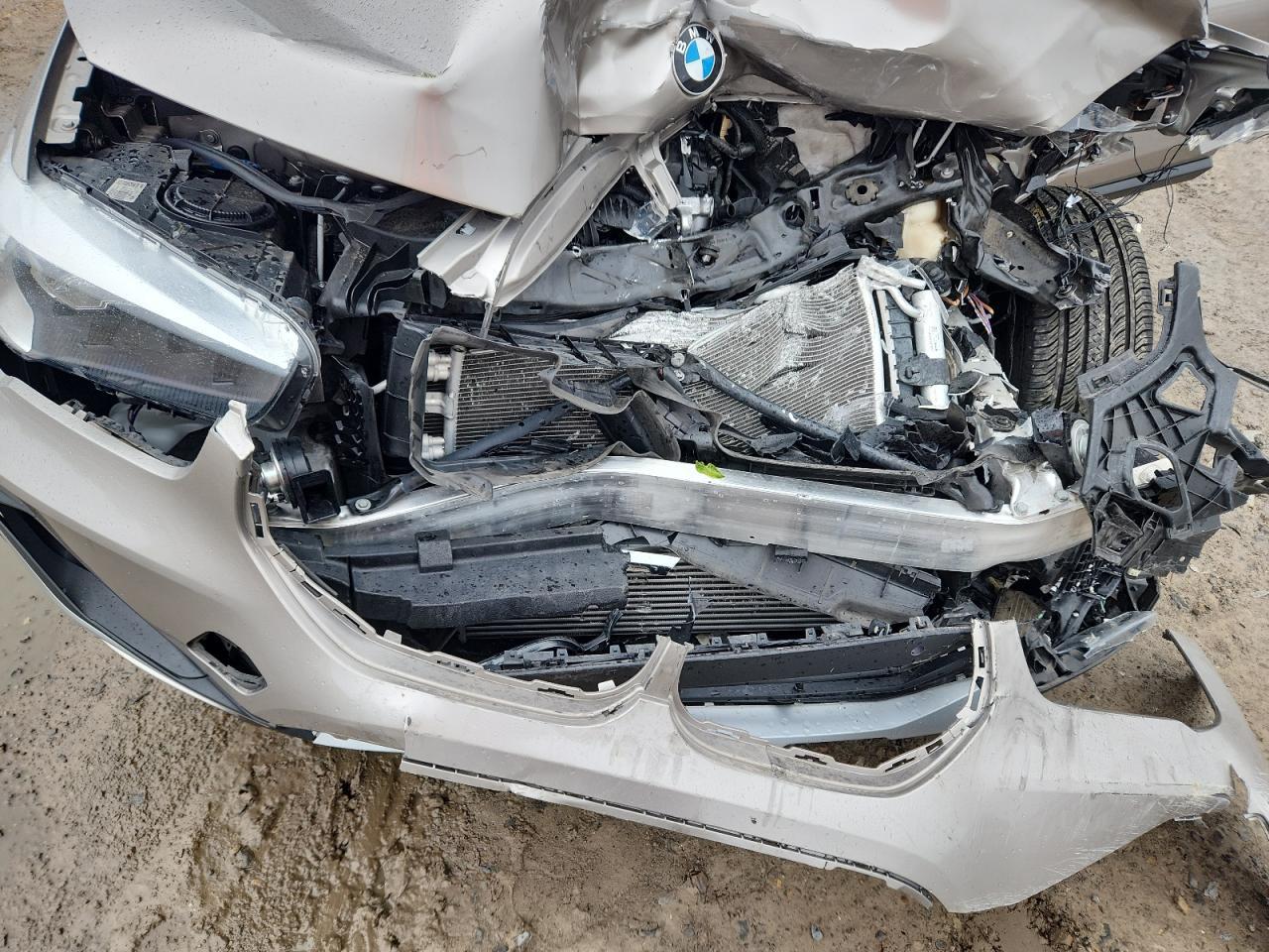 2022 BMW X1
