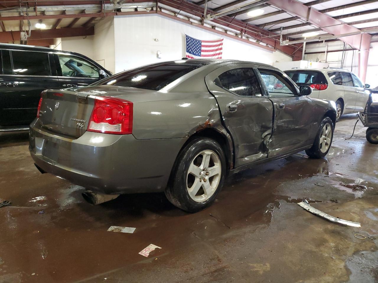 2010 DODGE CHARGER