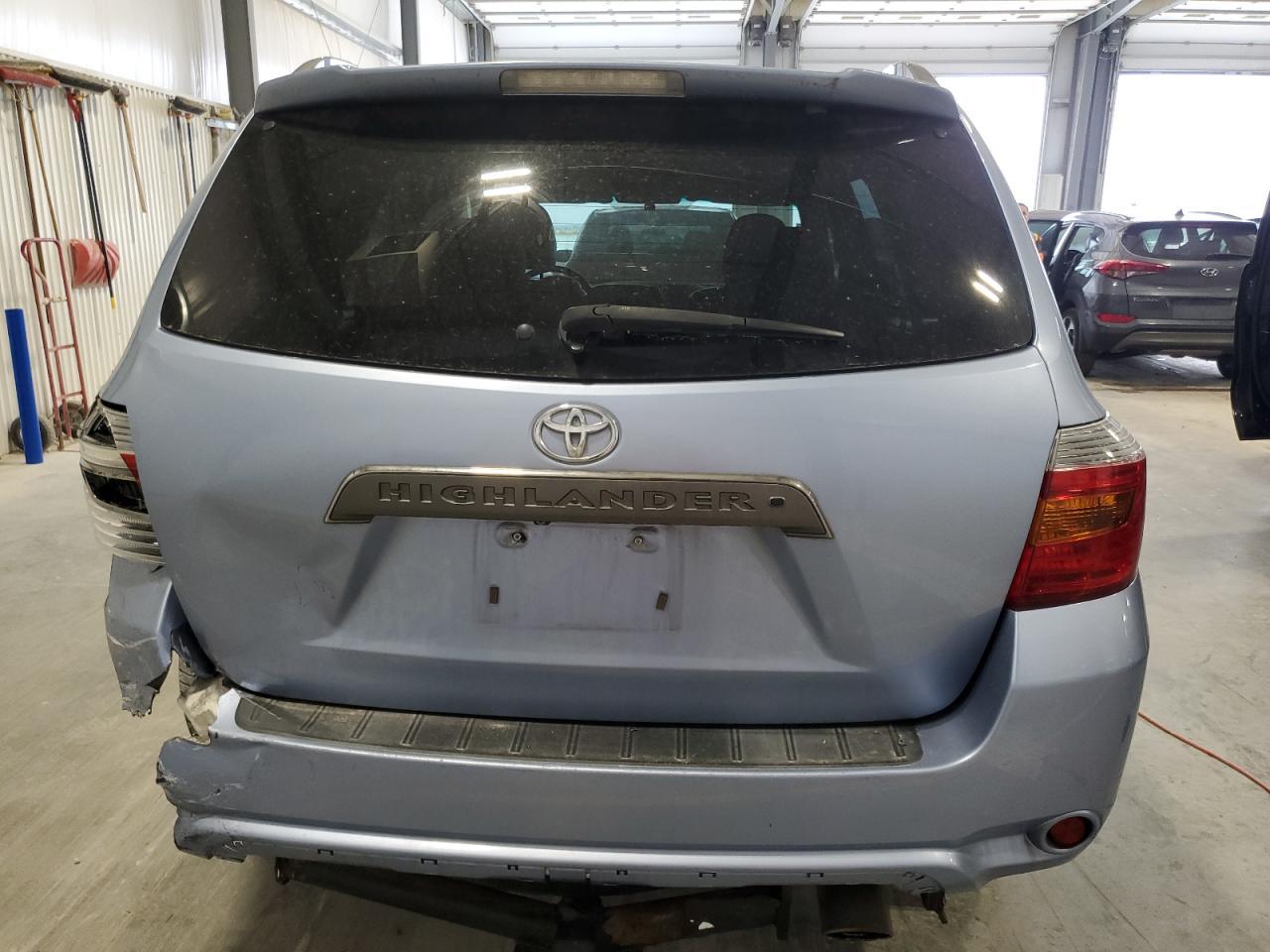 2010 TOYOTA HIGHLANDER