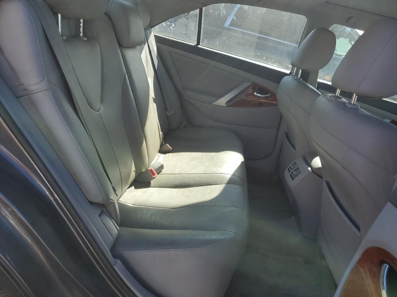 2010 TOYOTA CAMRY