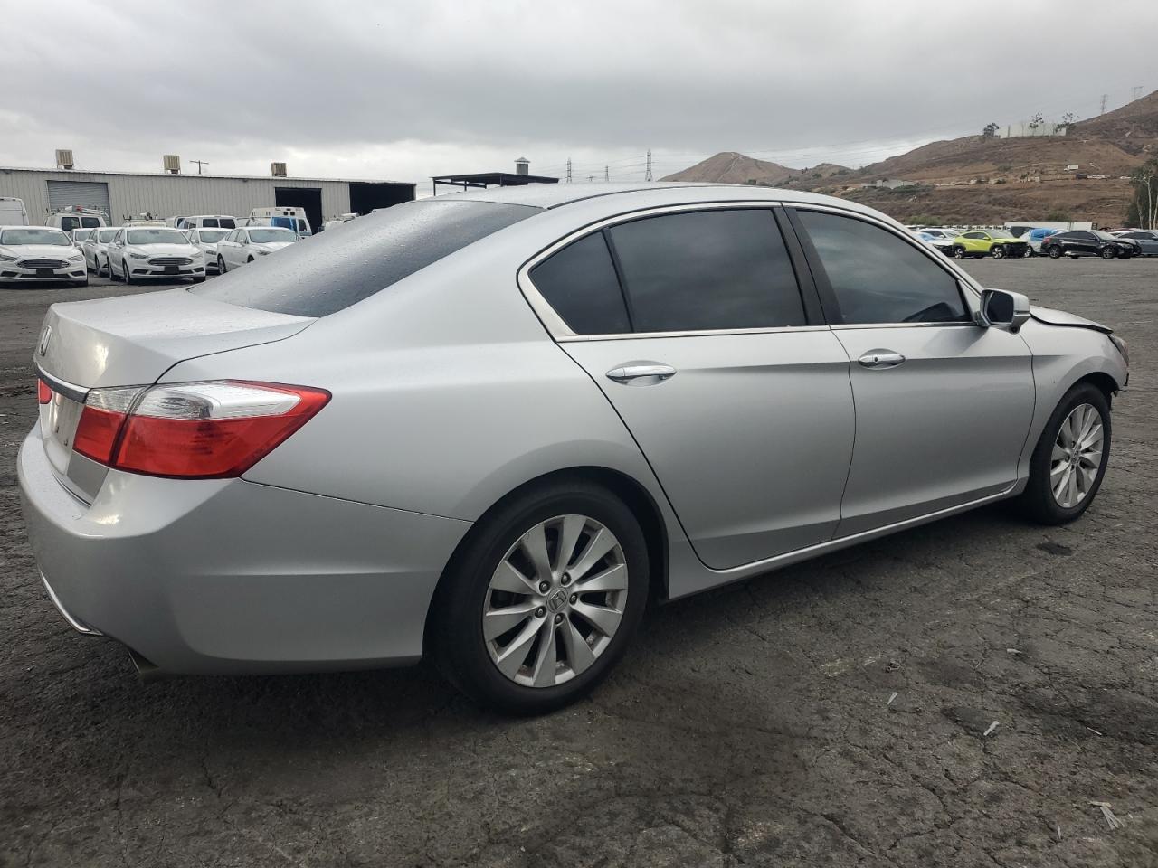 2015 HONDA ACCORD