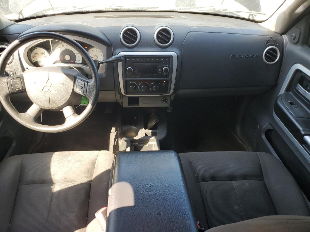 2008 MITSUBISHI Raider