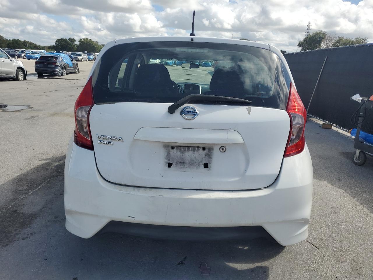 2017 NISSAN Versa Note