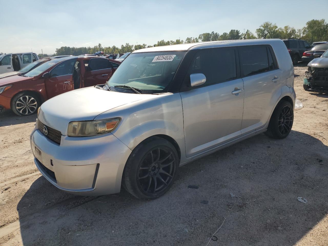 2010 TOYOTA SCION