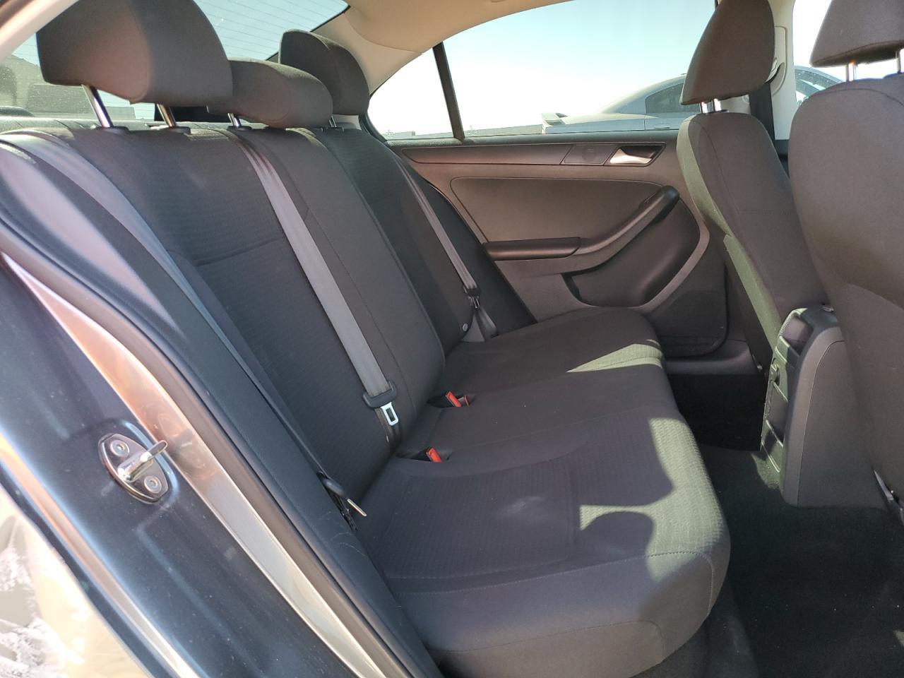 2016 VOLKSWAGEN JETTA