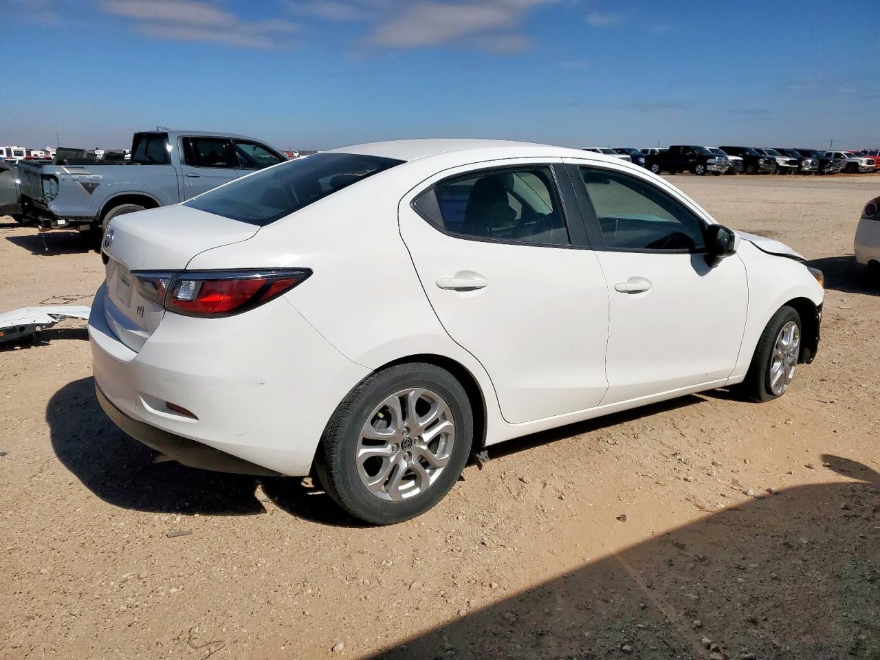 2016 TOYOTA SCION