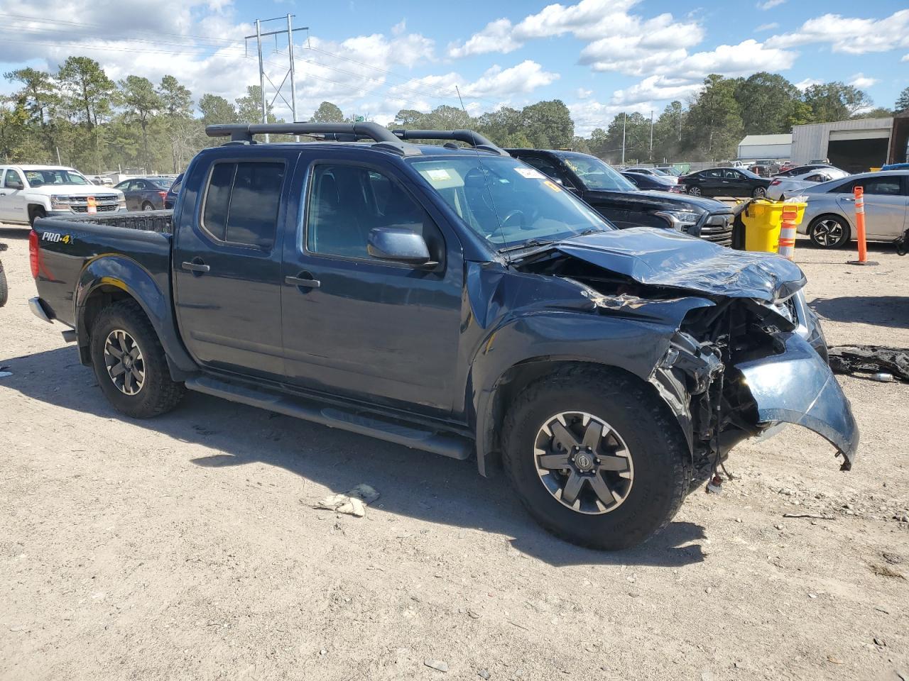 2020 NISSAN Frontier