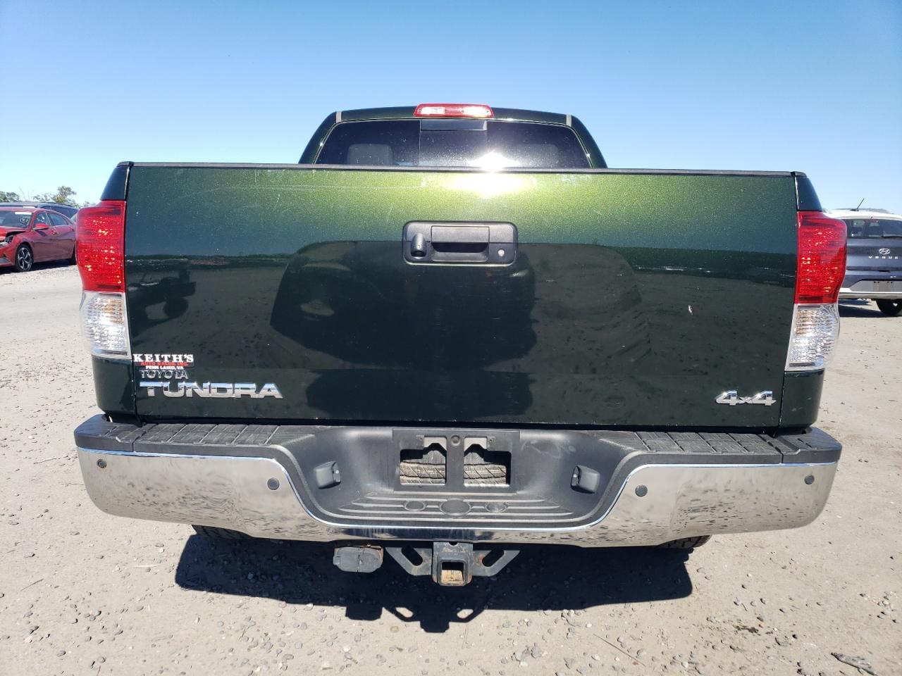 2011 TOYOTA TUNDRA