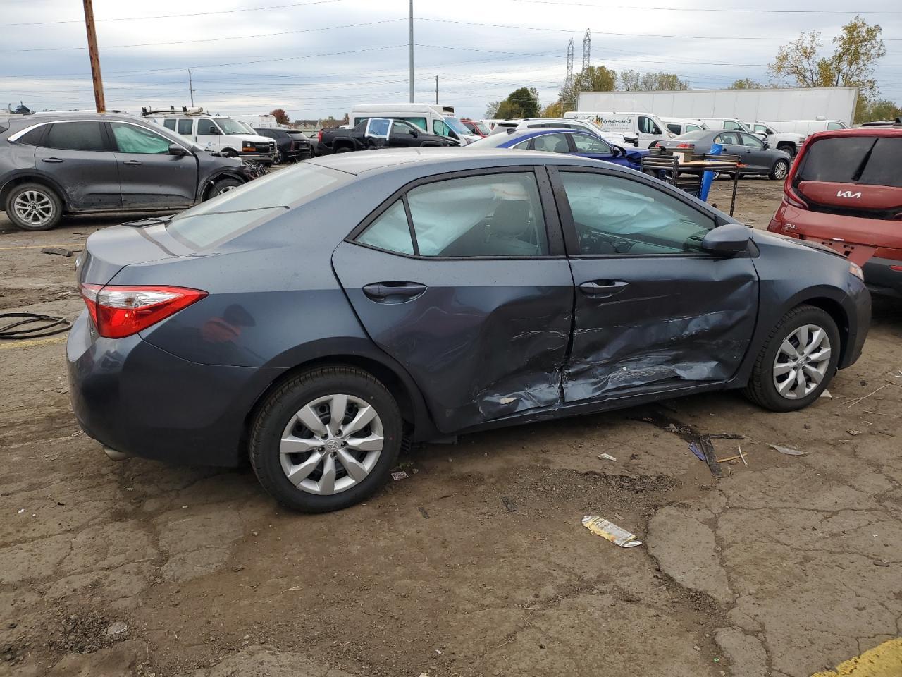 2015 TOYOTA COROLLA