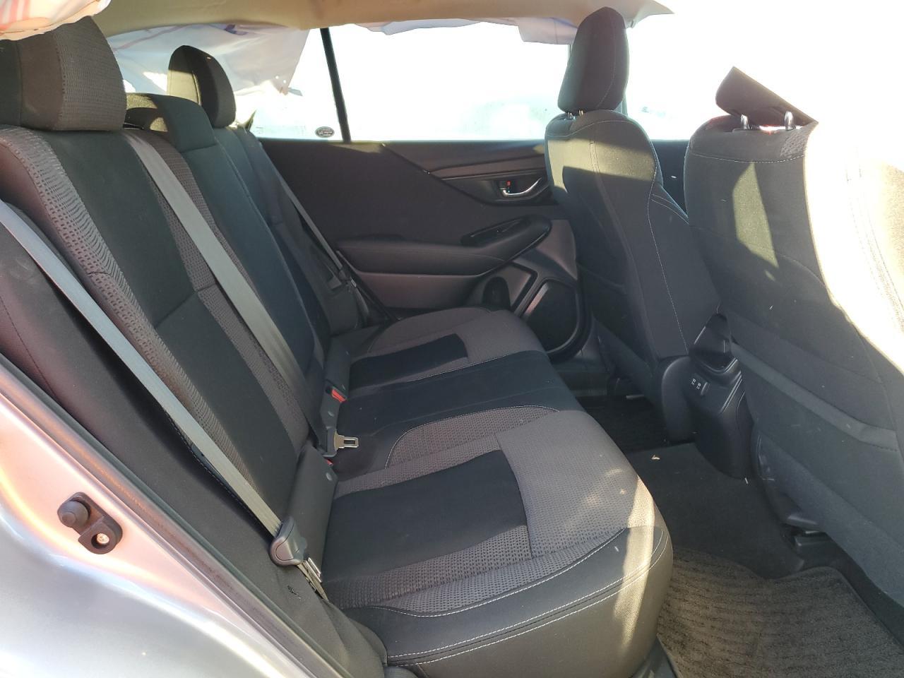 2020 SUBARU Outback