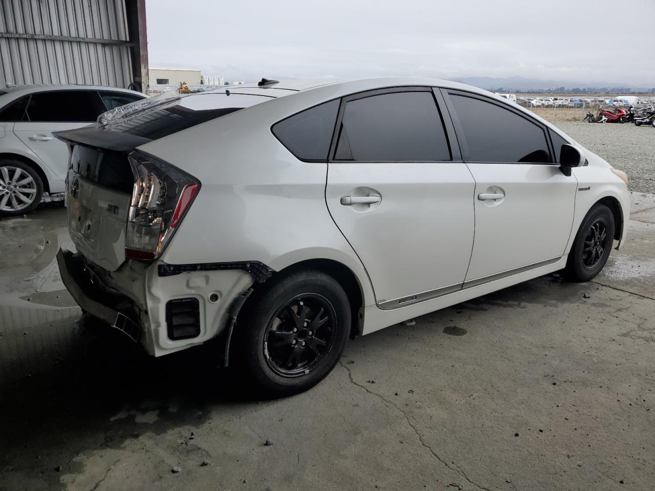 2011 TOYOTA PRIUS