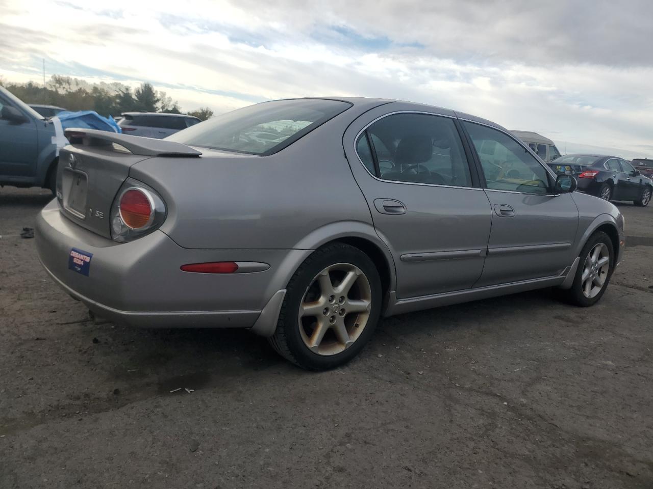 2003 NISSAN Maxima