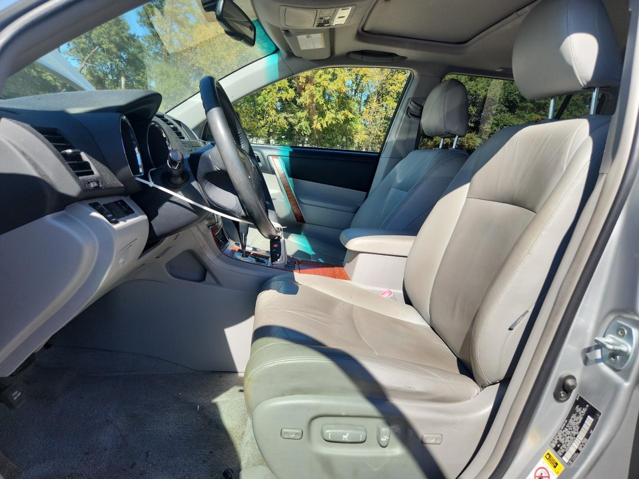 2009 TOYOTA HIGHLANDER
