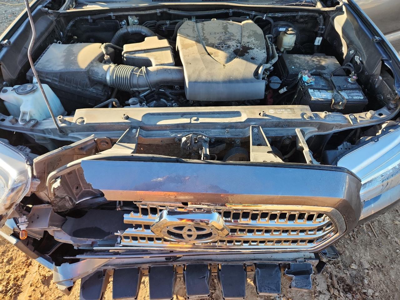 2017 TOYOTA TACOMA