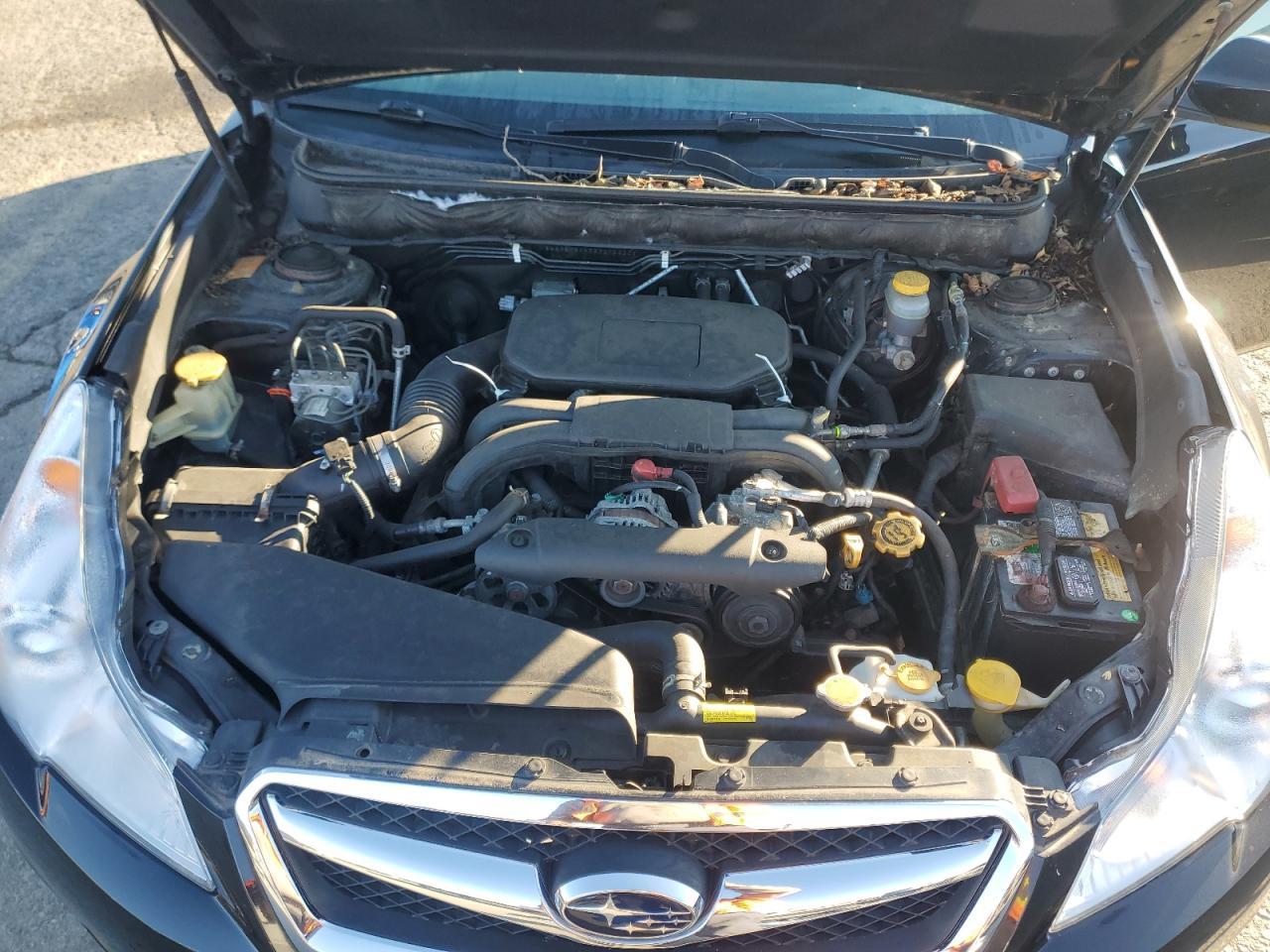 2011 SUBARU Legacy