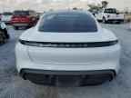 2022 PORSCHE Taycan