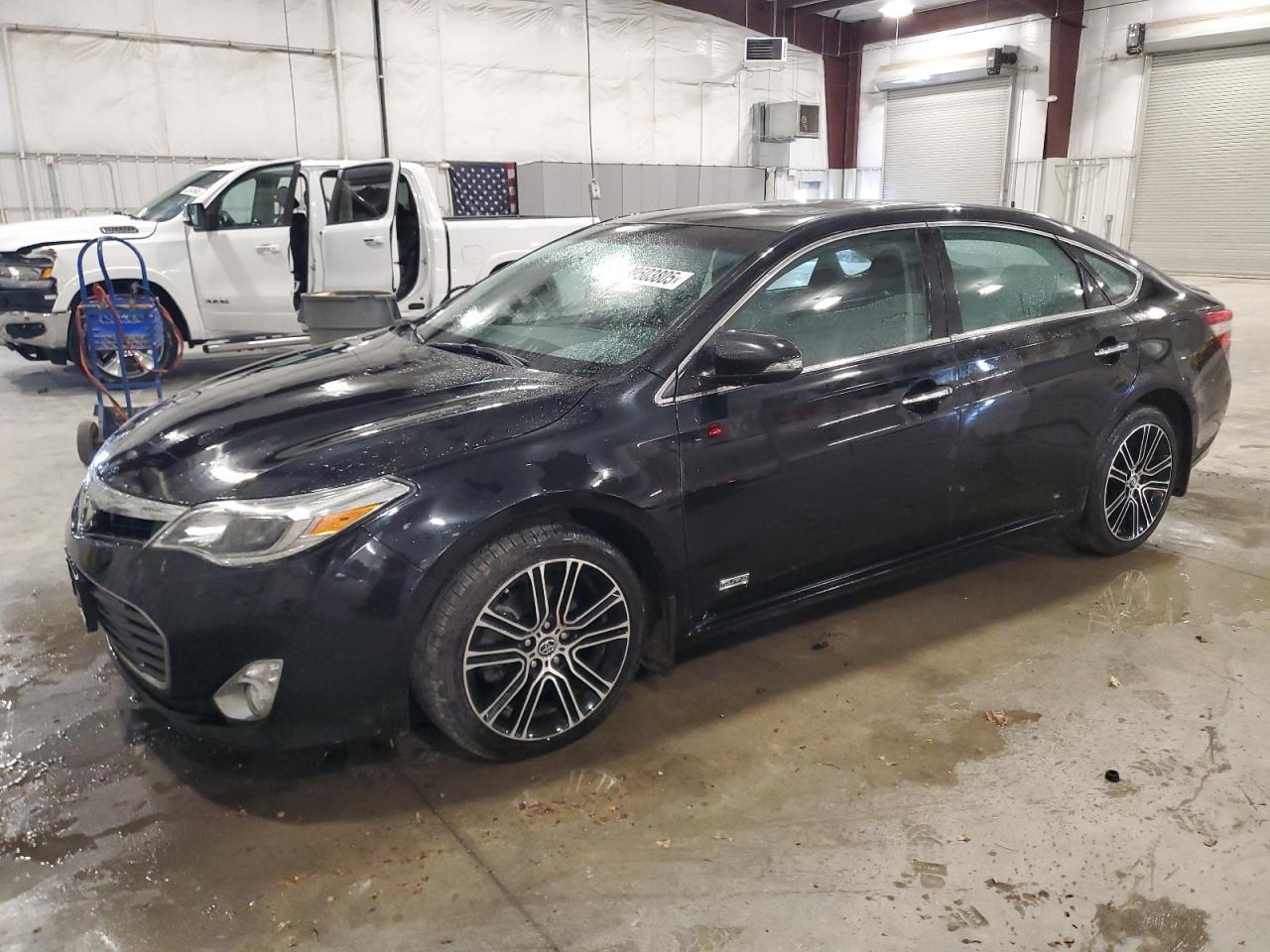 2015 TOYOTA Avalon