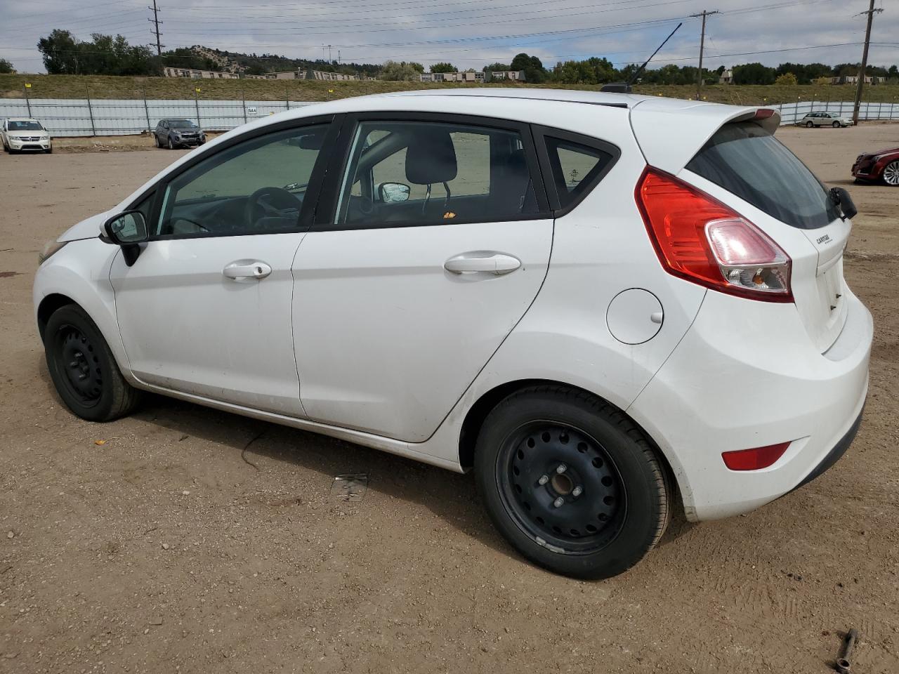 2016 FORD Fiesta