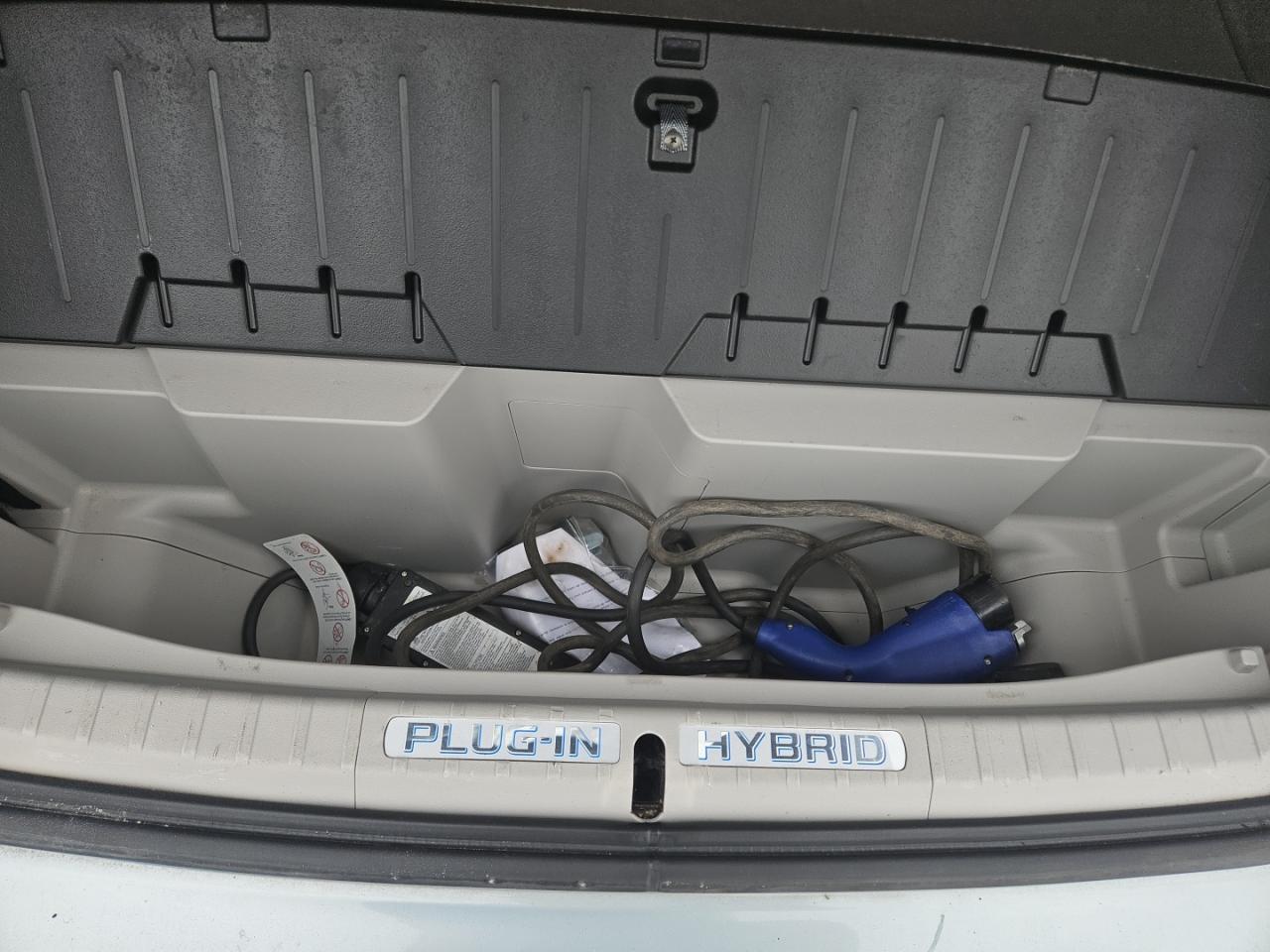 2012 TOYOTA Prius Plug-In