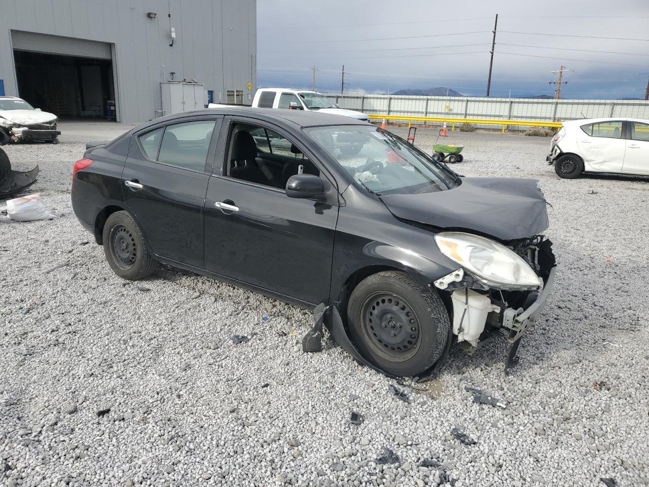 2014 NISSAN VERSA