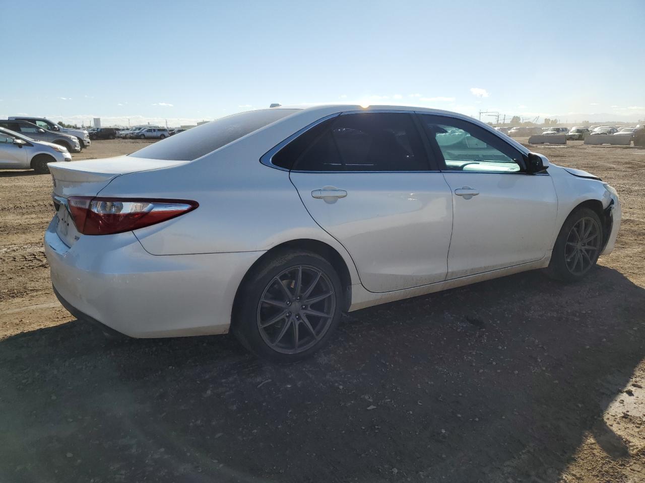 2015 TOYOTA CAMRY