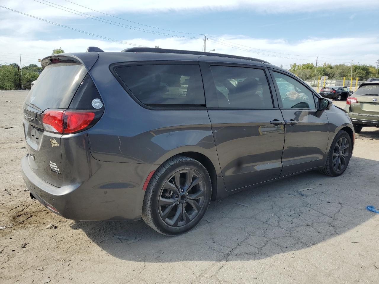 2019 CHRYSLER Pacifica