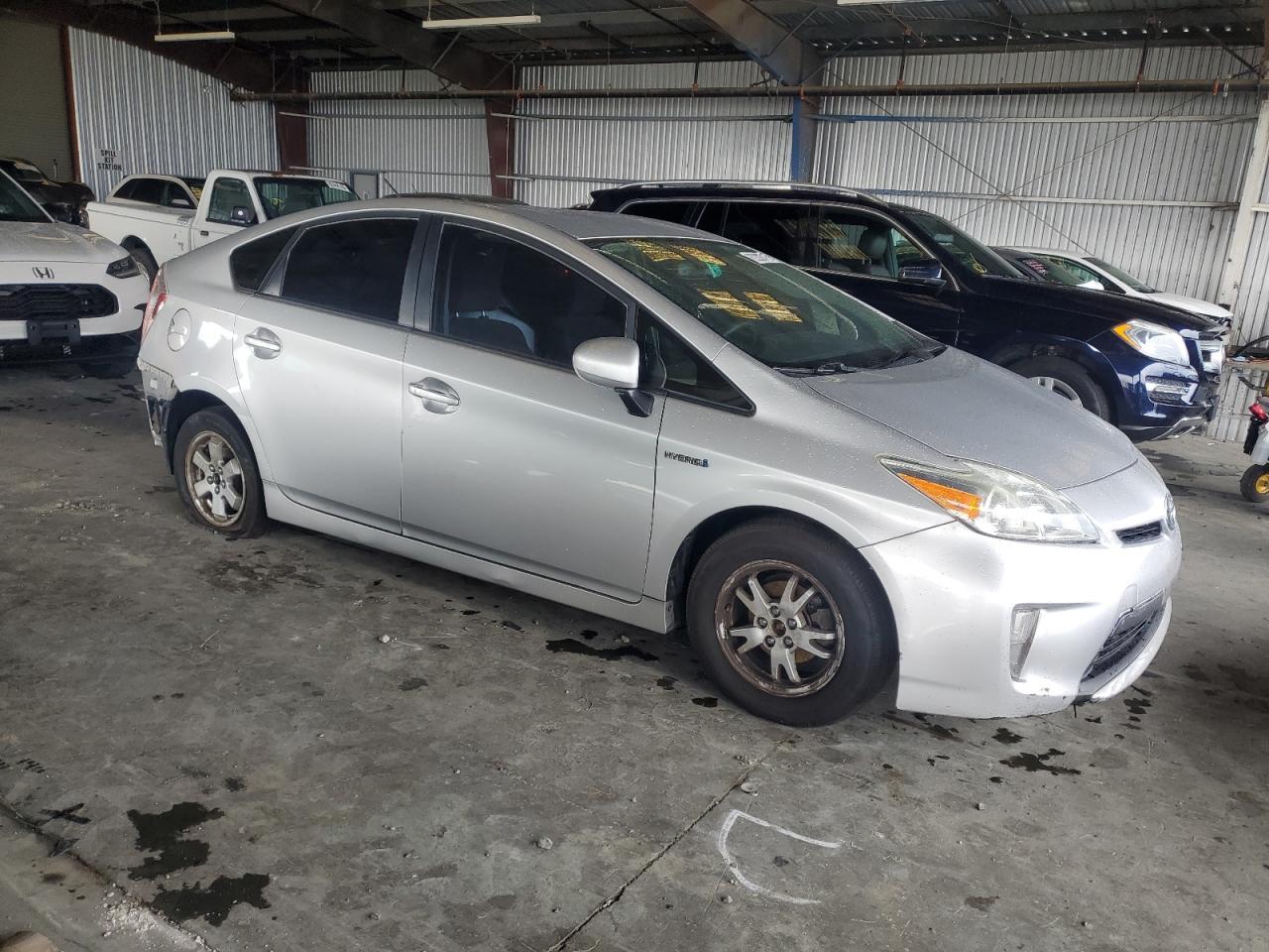 2014 TOYOTA Prius Plug-In