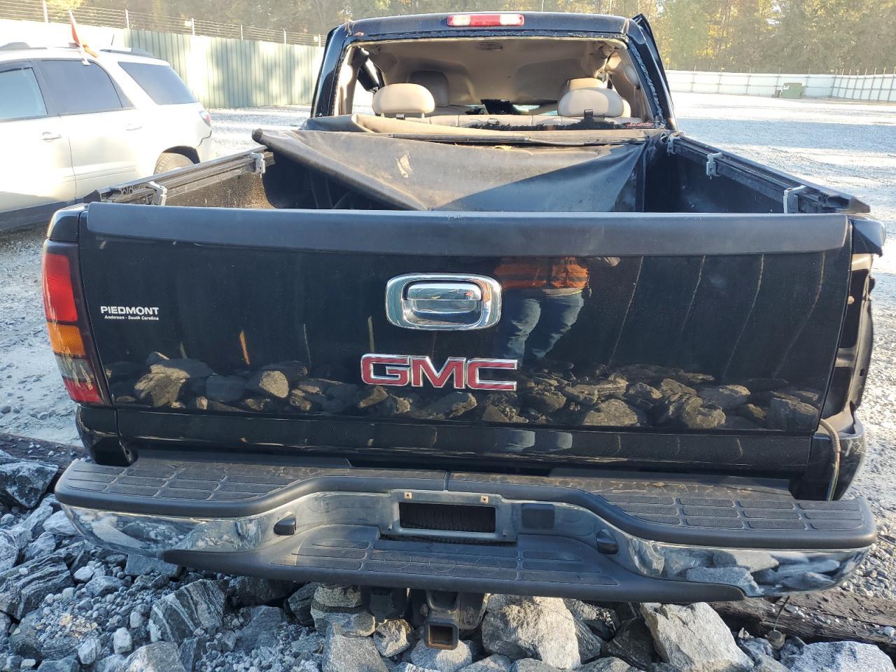 2005 GMC Sierra