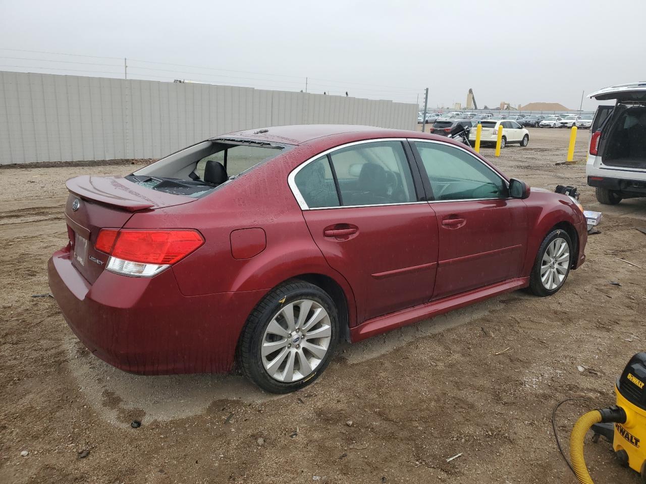 2011 SUBARU Legacy
