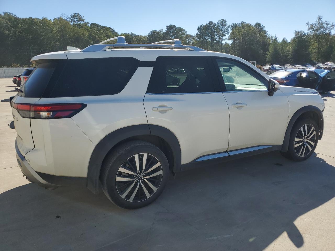 2024 NISSAN PATHFINDER
