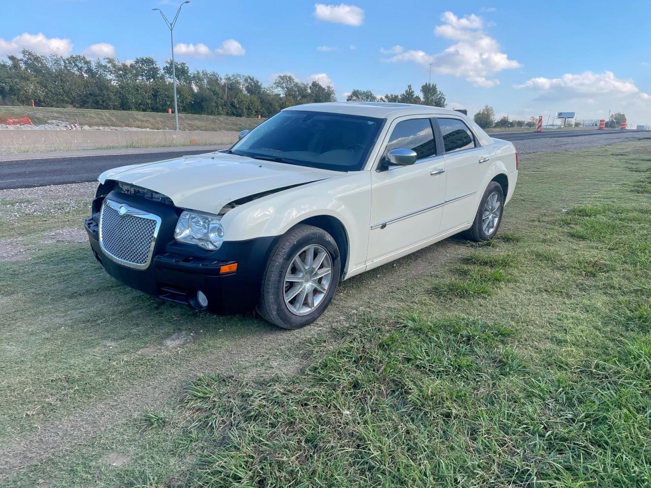 2010 CHRYSLER 300