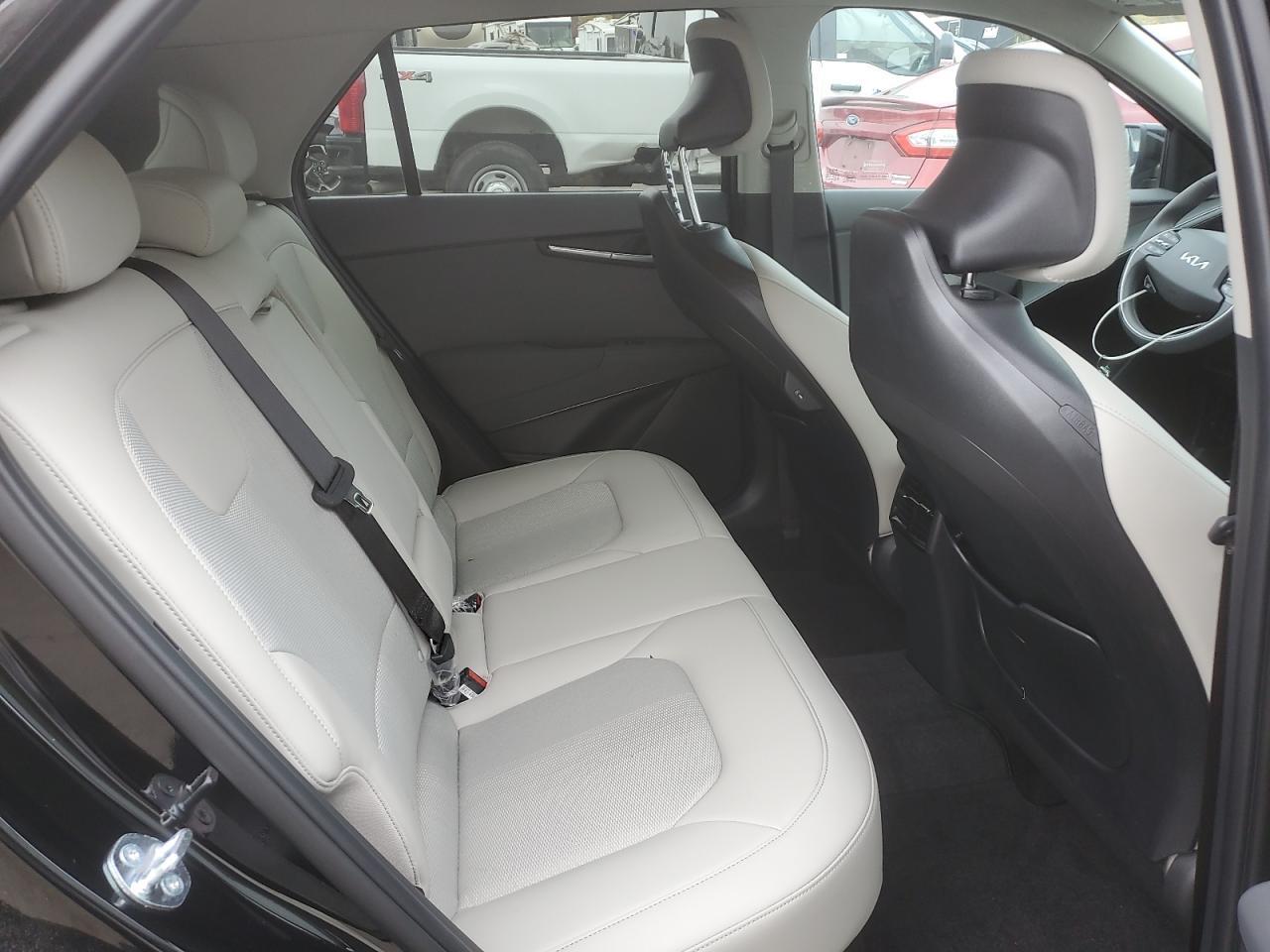 2025 KIA Niro