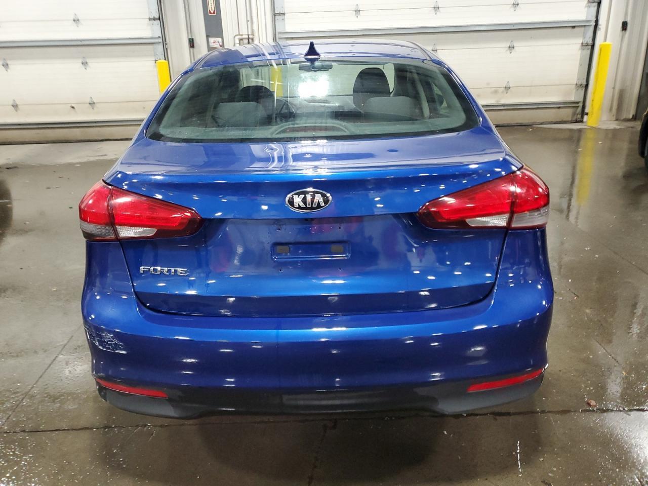 2017 KIA FORTE