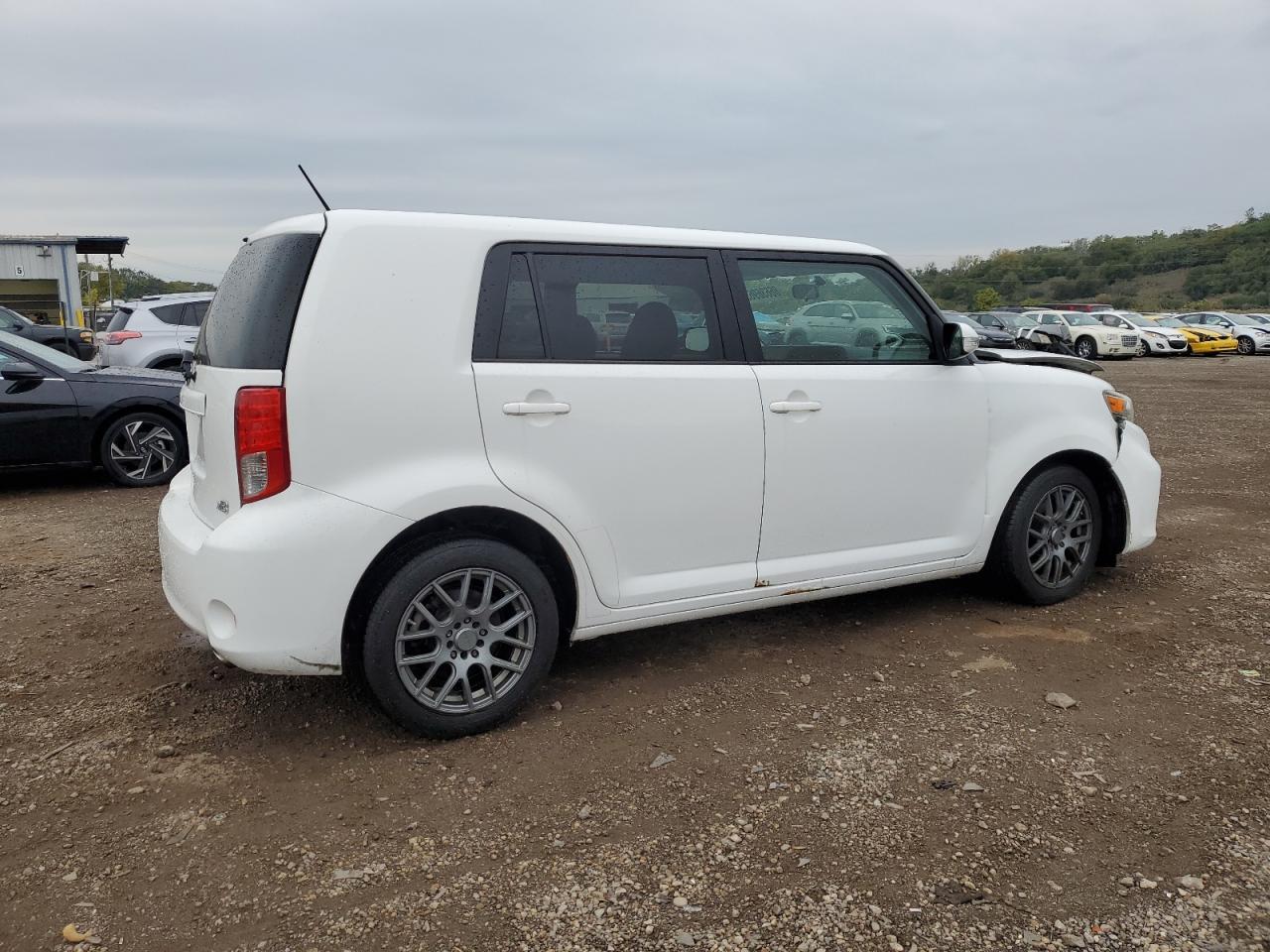 2012 TOYOTA SCION