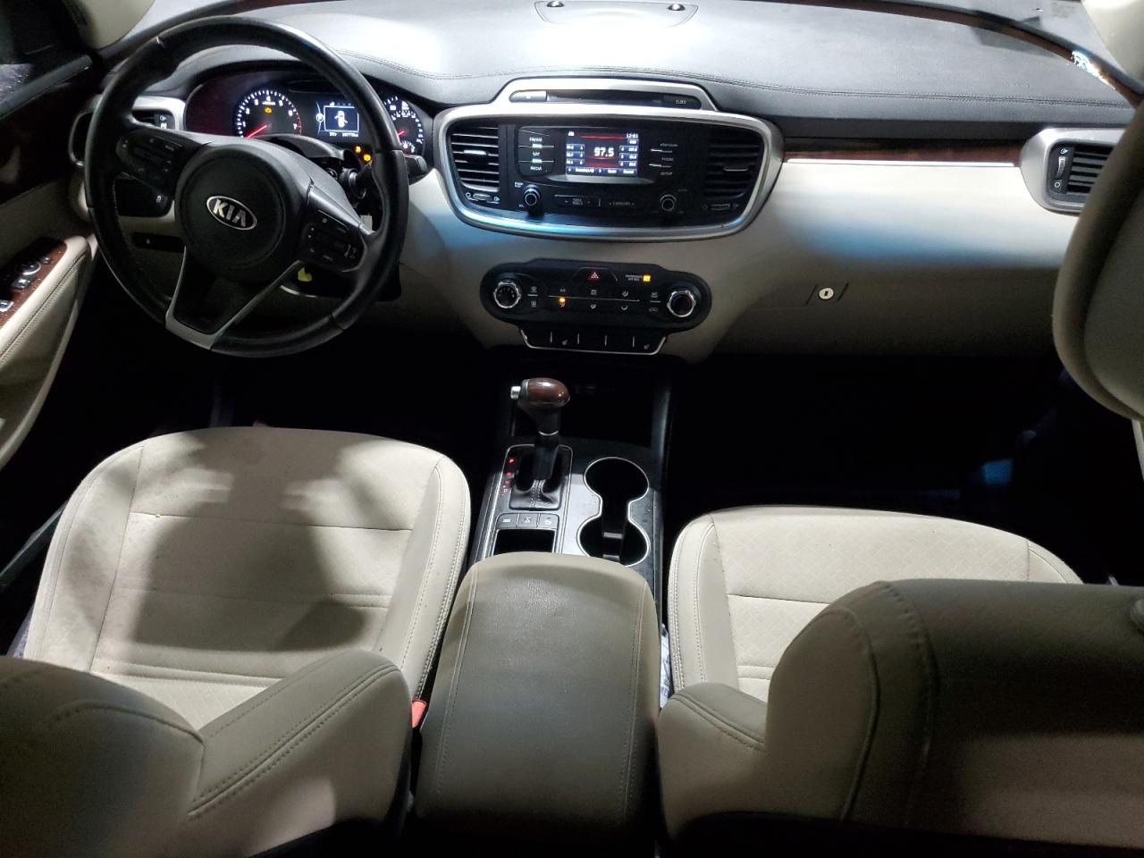 2016 KIA SORENTO