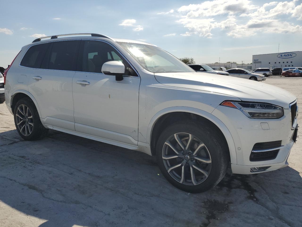 2017 VOLVO XC90