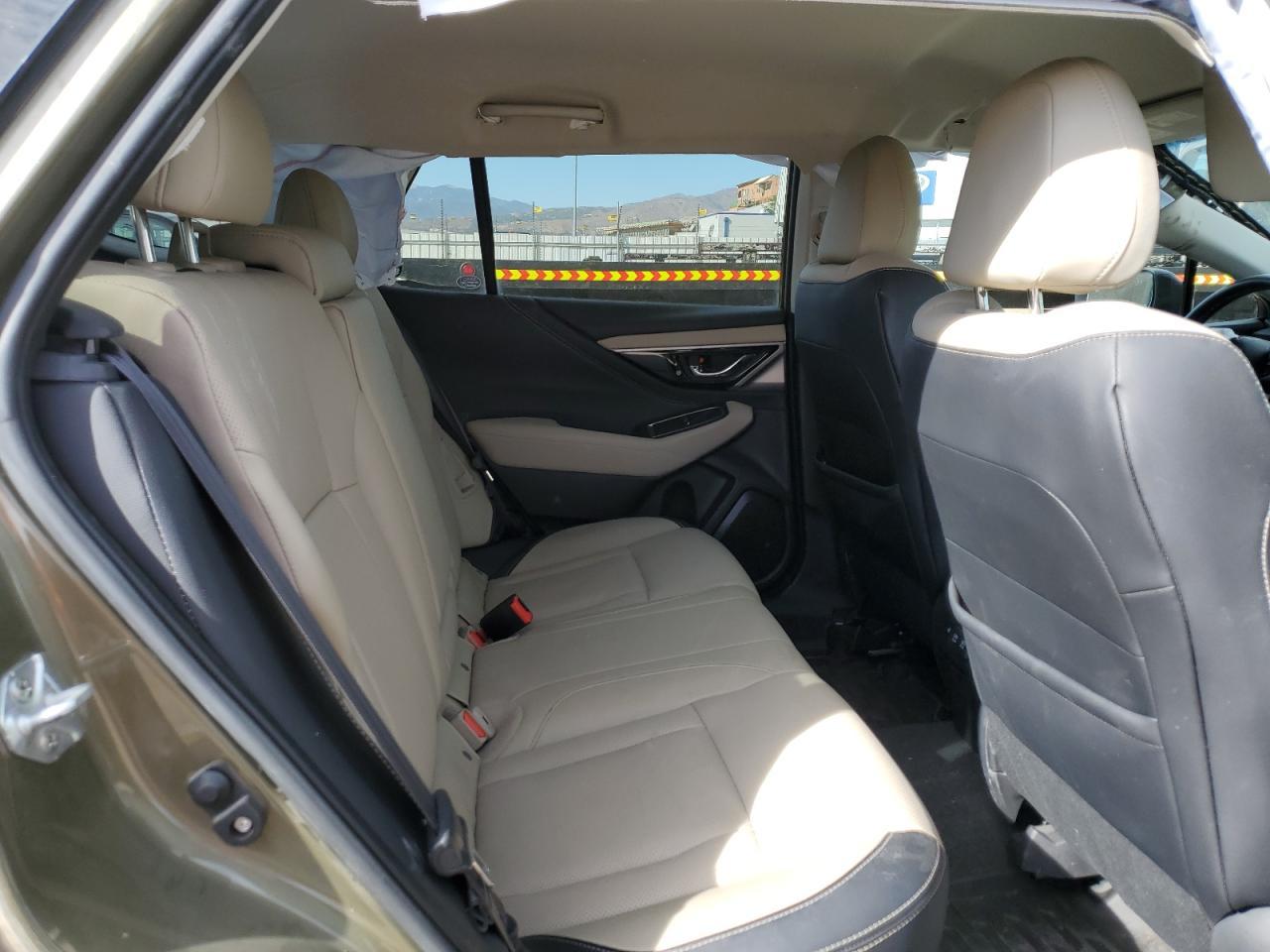 2021 SUBARU Outback