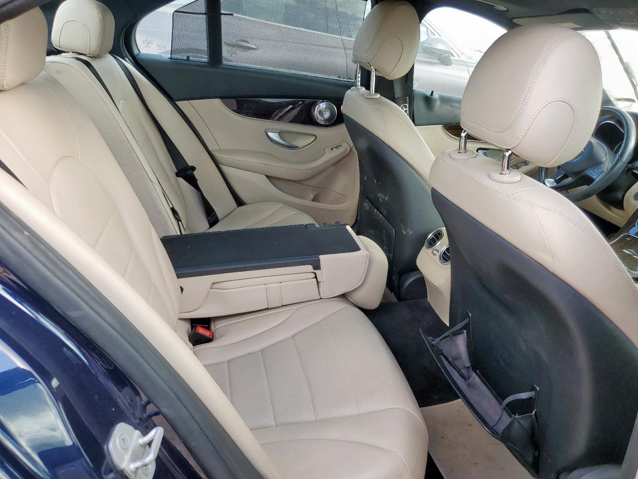 2015 MERCEDES-BENZ C-CLASS