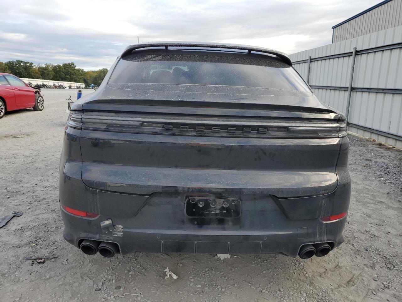 2024 PORSCHE CAYENNE