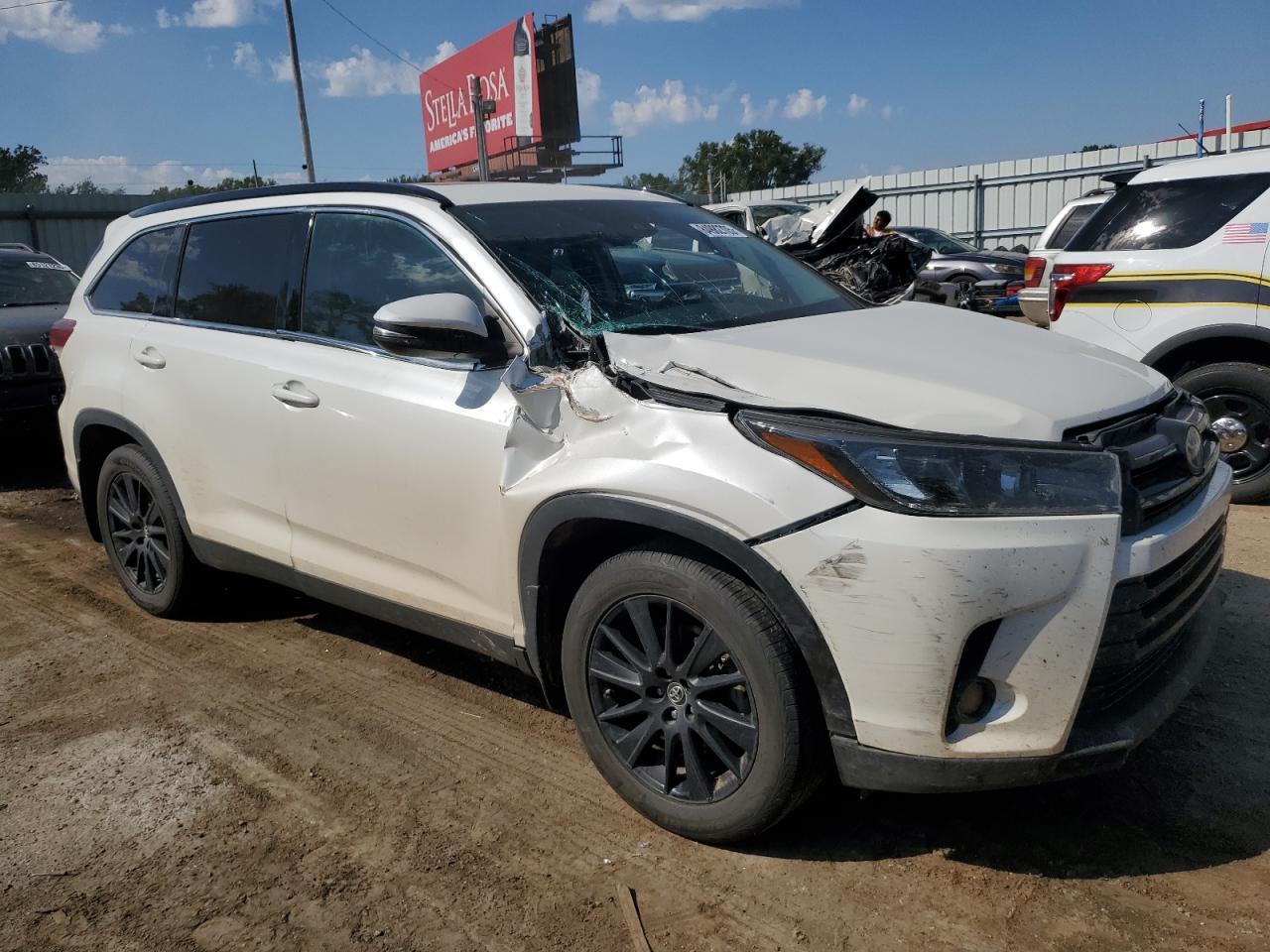 2019 TOYOTA HIGHLANDER