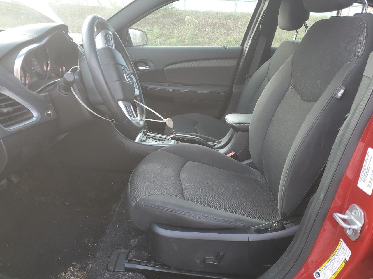 2013 DODGE Avenger