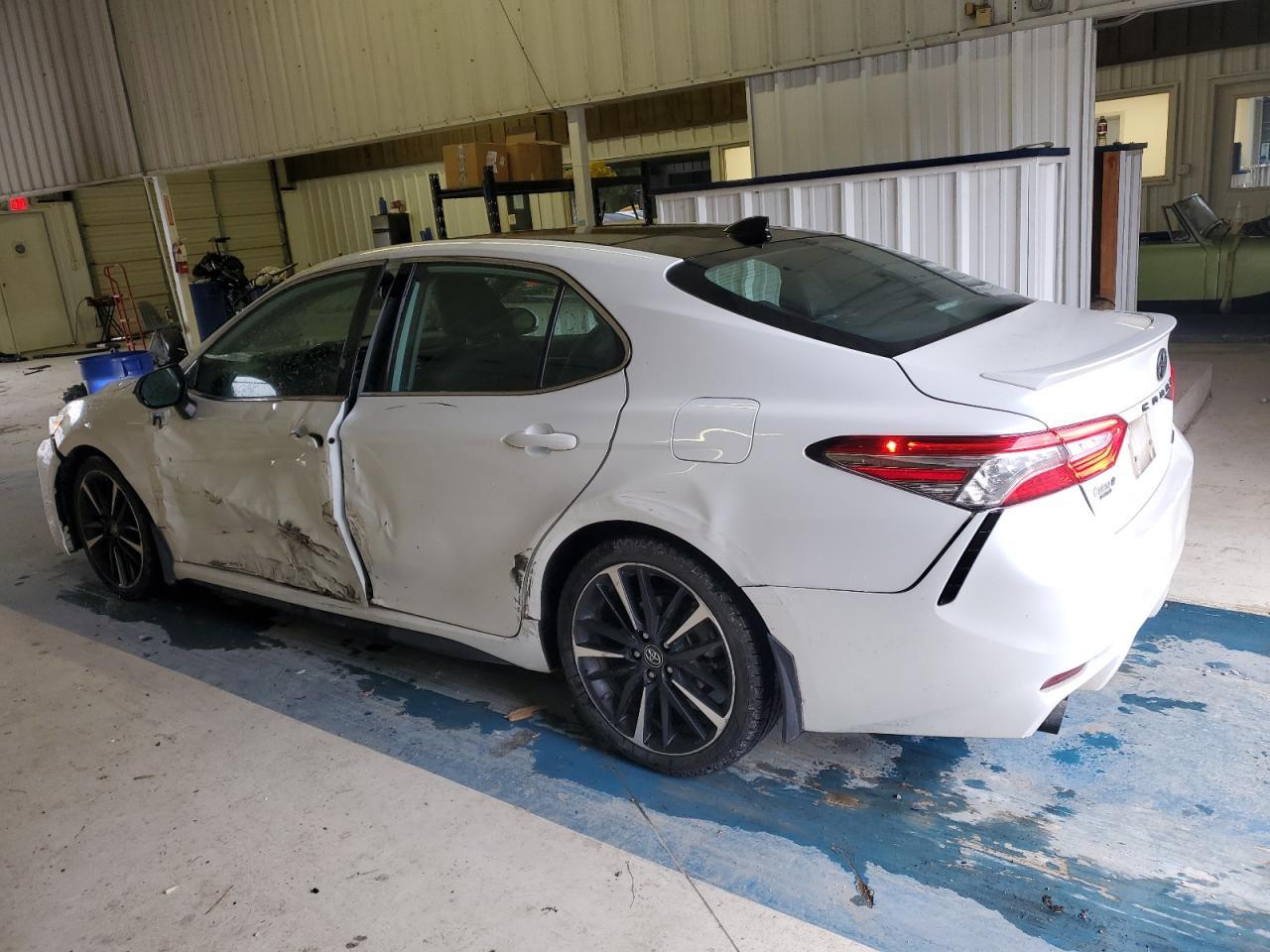 2020 TOYOTA CAMRY