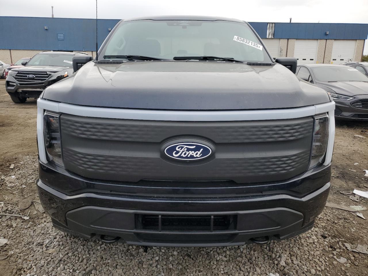 2024 FORD F-150 Lightning