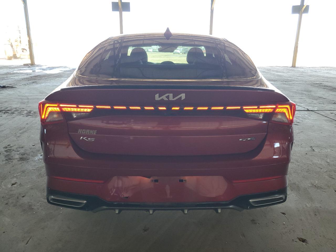 2022 KIA K5