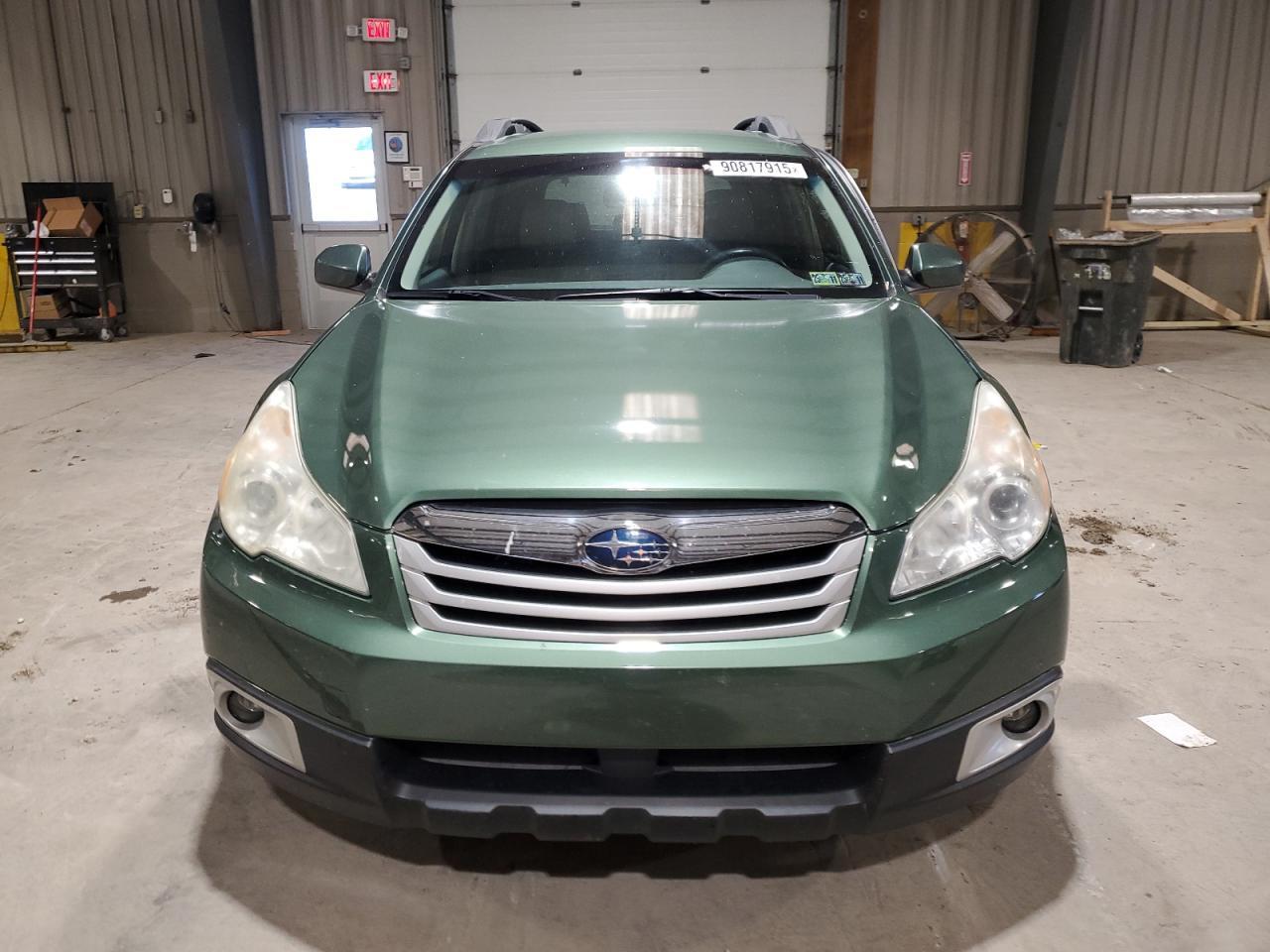 2010 SUBARU Outback