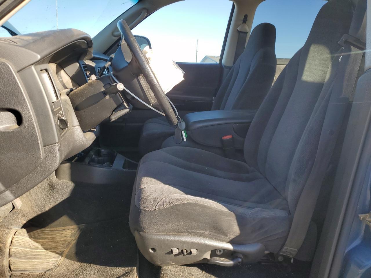 2004 DODGE Dakota