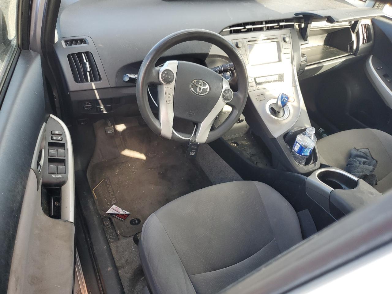 2013 TOYOTA PRIUS