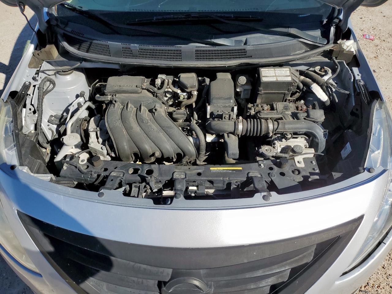 2016 NISSAN VERSA